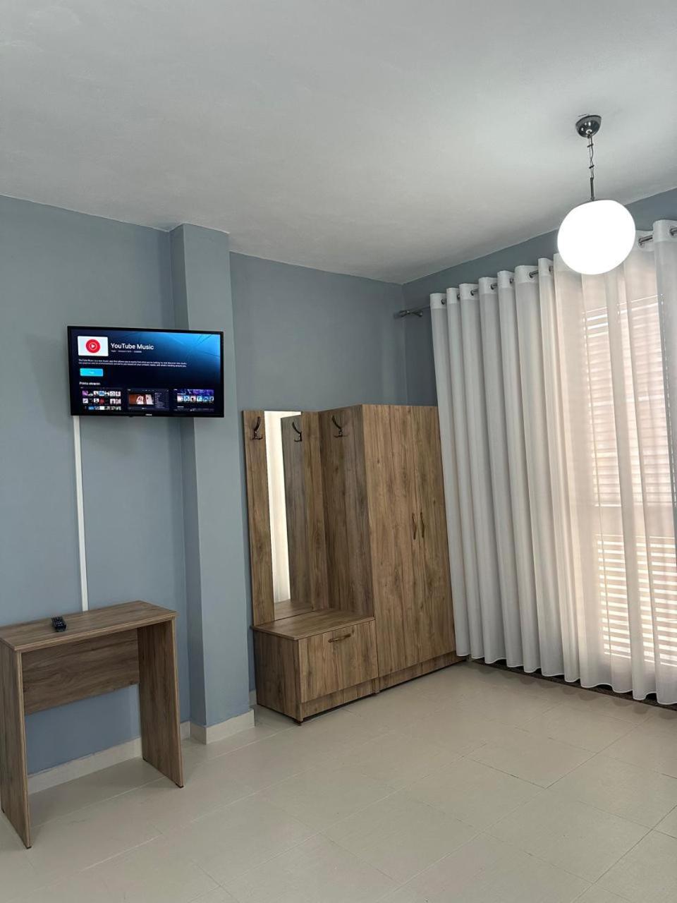 Host Apartments Shkoder Exterior photo