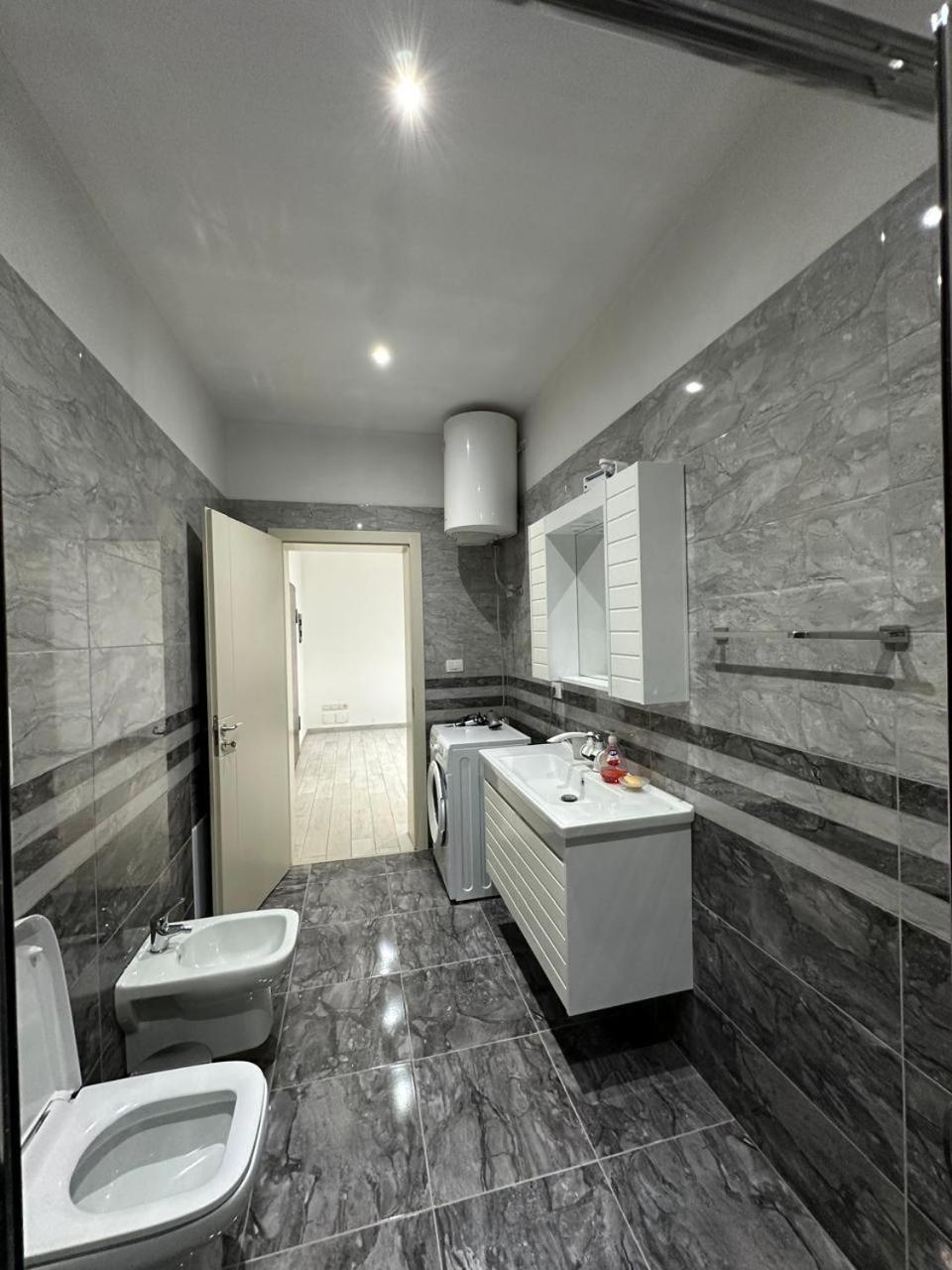 Host Apartments Shkoder Exterior photo