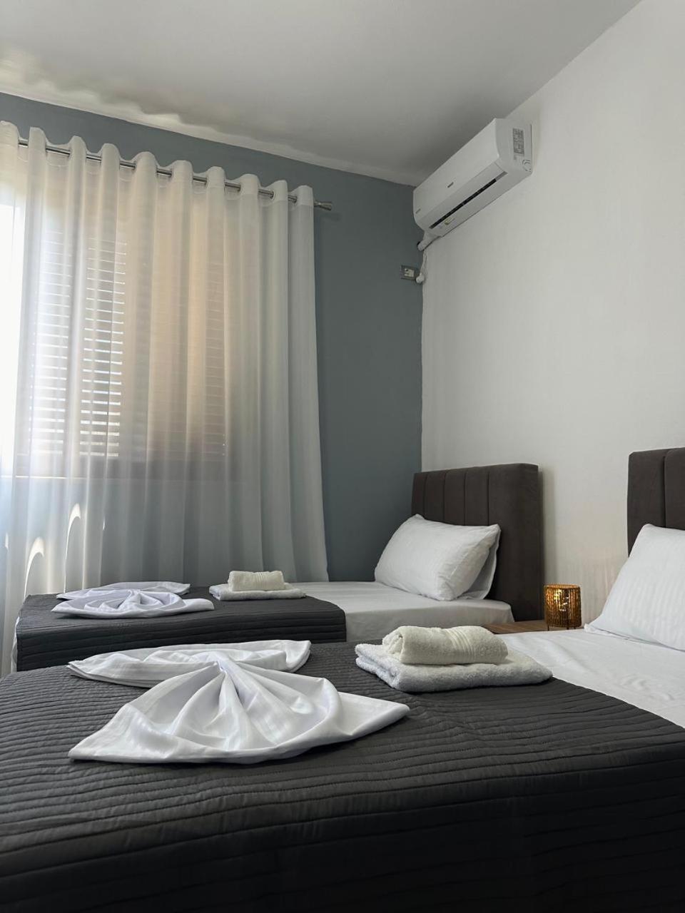 Host Apartments Shkoder Exterior photo